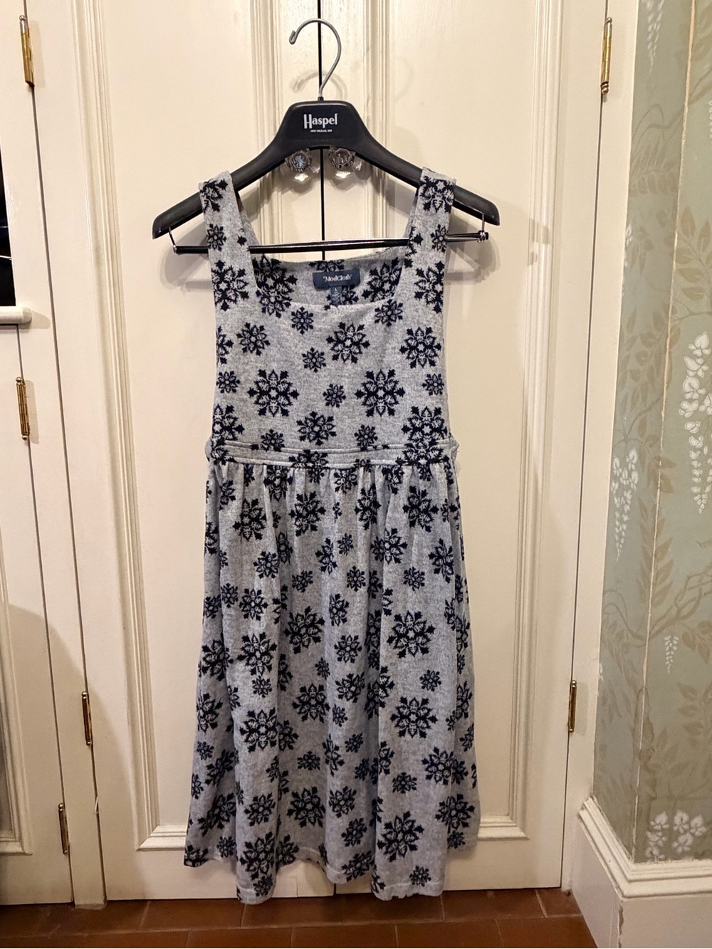 ModCloth Floral Midi jumper/pinafore in Gray & Black Size Large